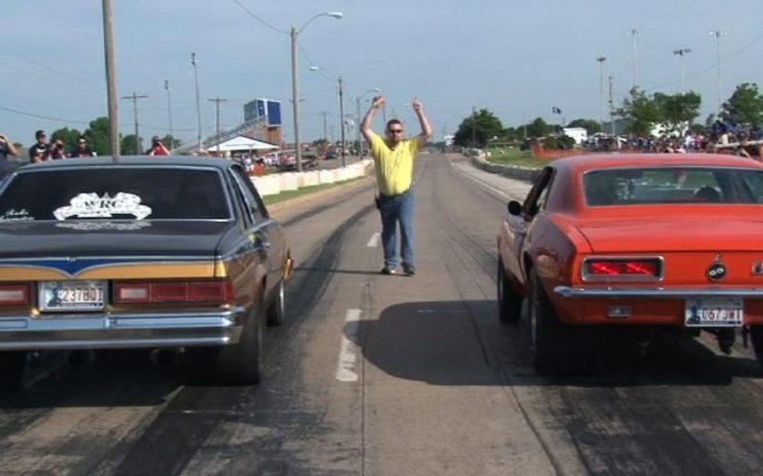 Classic Muscle Car Street Racing On Route 66 Will Make U Love