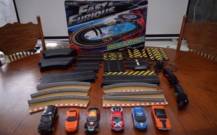 Scalextric Fast & Furious Limited Edition VERY RARE with 6 Cars